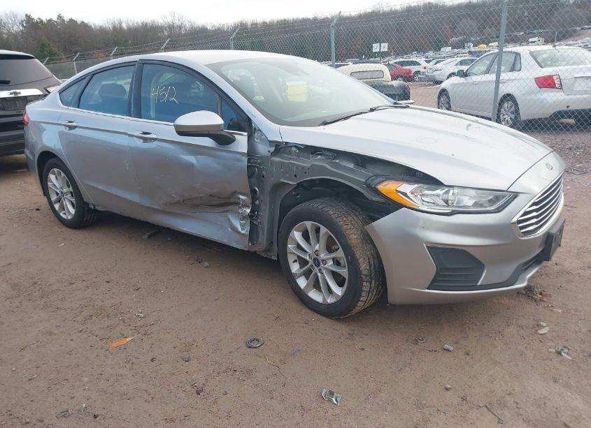 2020 Ford Fusion SE (VIN 3FA6P0HD4LR164987) main photo