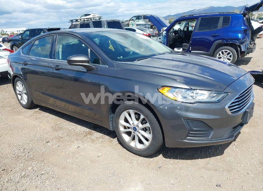 2020 Ford Fusion SE (VIN 3FA6P0HD4LR231507) main photo