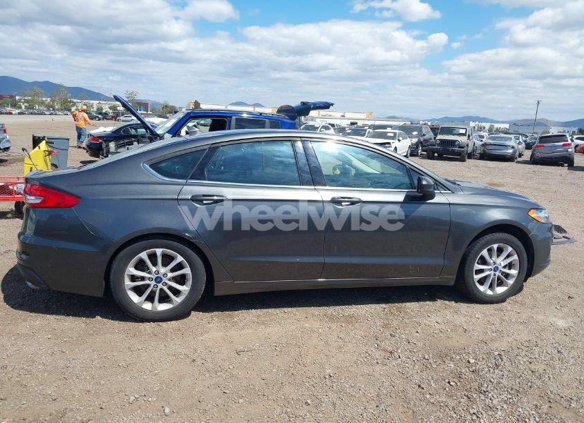 Photo 13 of 2020 Ford Fusion SE (VIN 3FA6P0HD4LR231507)