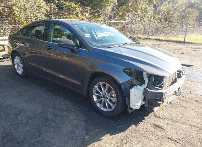 2020 Ford Fusion SE (VIN 3FA6P0HD4LR257797) main photo