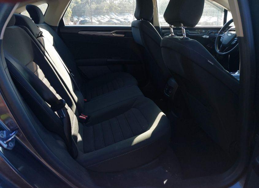 Photo 8 of 2020 Ford Fusion SE (VIN 3FA6P0HD4LR257797)