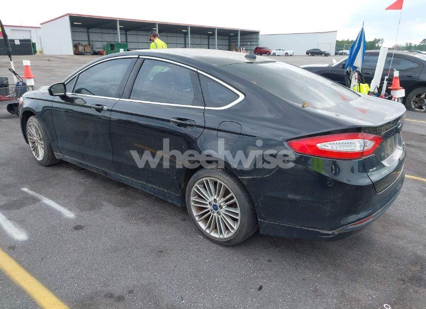 Photo 3 of 2014 Ford Fusion SE (VIN 3FA6P0HD5ER182028)