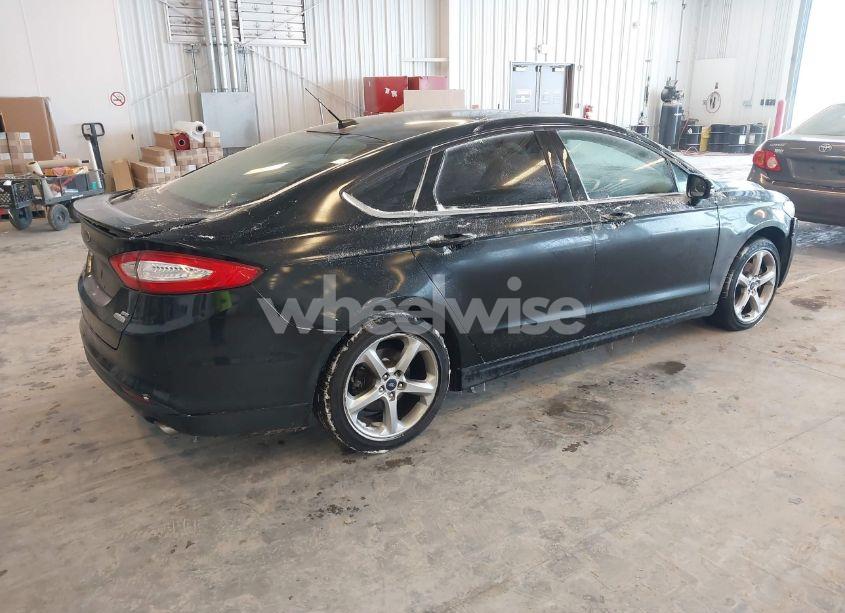 Photo 4 of 2014 Ford Fusion SE (VIN 3FA6P0HD5ER182126)