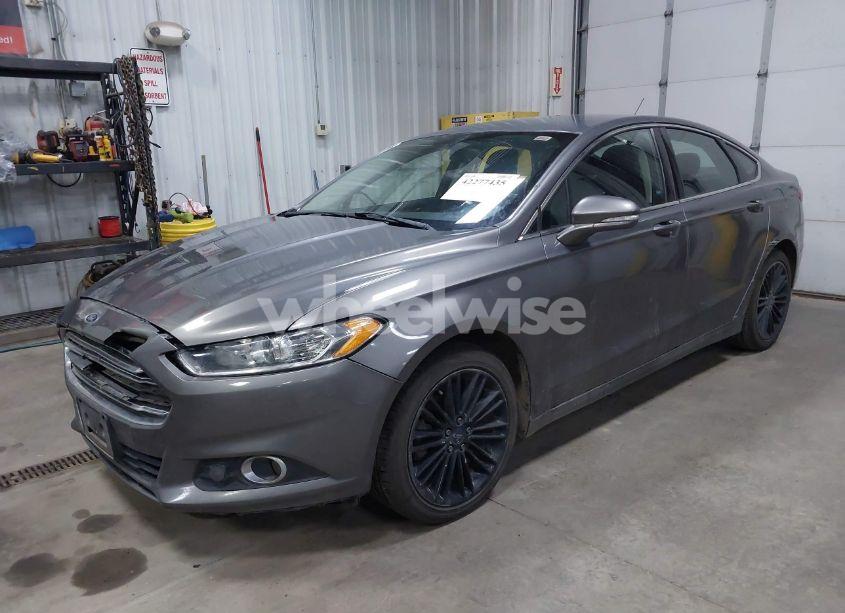 Photo 2 of 2014 Ford Fusion SE (VIN 3FA6P0HD5ER202732)