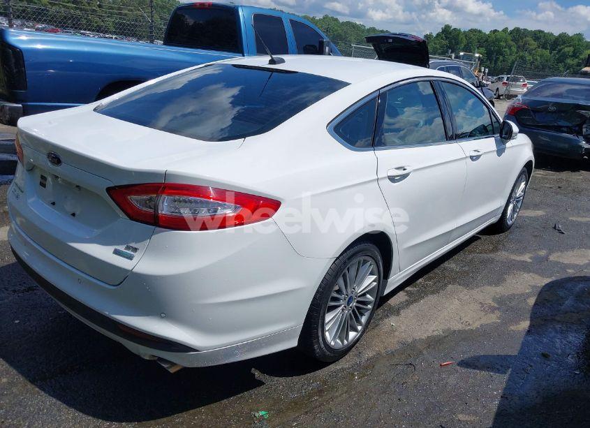 Photo 4 of 2014 Ford Fusion SE (VIN 3FA6P0HD5ER230949)