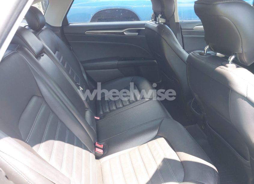 Photo 8 of 2014 Ford Fusion SE (VIN 3FA6P0HD5ER230949)