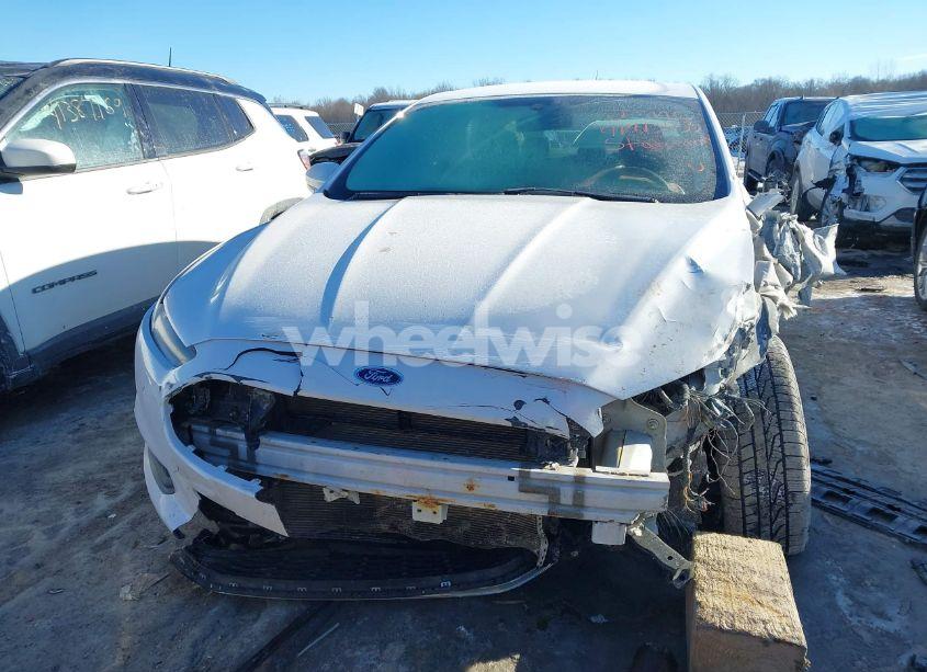 Photo 12 of 2014 Ford Fusion SE (VIN 3FA6P0HD5ER282730)