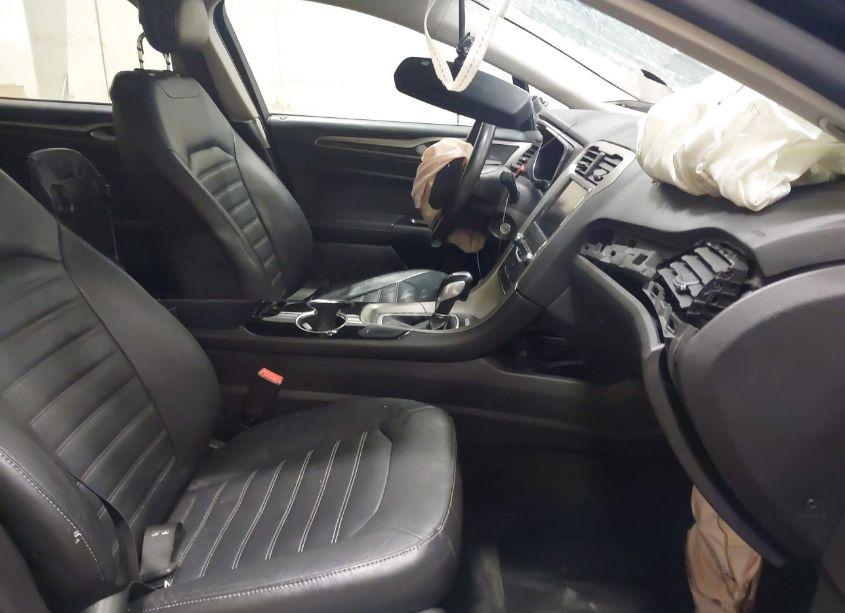 Photo 5 of 2014 Ford Fusion SE (VIN 3FA6P0HD5ER297647)