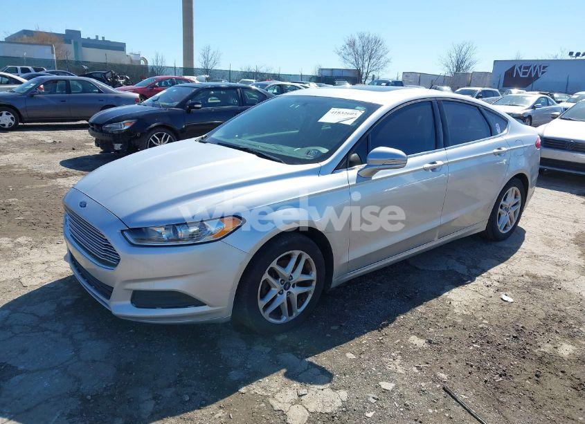Photo 2 of 2014 Ford Fusion SE (VIN 3FA6P0HD5ER311207)