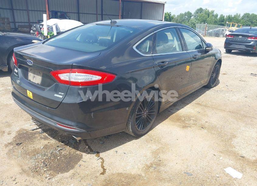 Photo 4 of 2014 Ford Fusion SE (VIN 3FA6P0HD5ER311935)