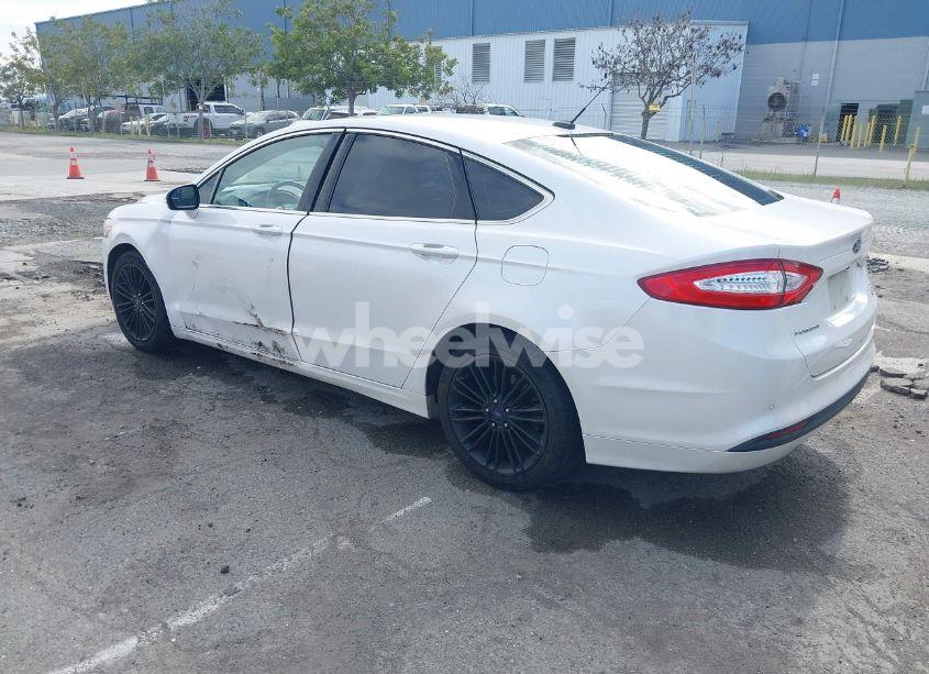 Photo 3 of 2014 Ford Fusion SE (VIN 3FA6P0HD5ER317203)