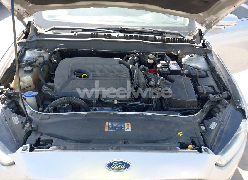 Photo 10 of 2015 Ford Fusion SE (VIN 3FA6P0HD5FR130383)