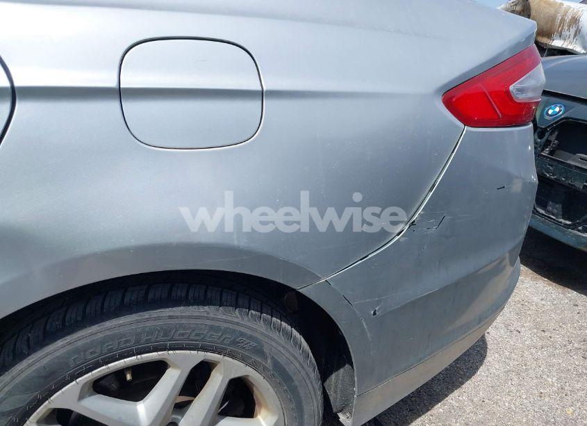 Photo 16 of 2015 Ford Fusion SE (VIN 3FA6P0HD5FR130383)