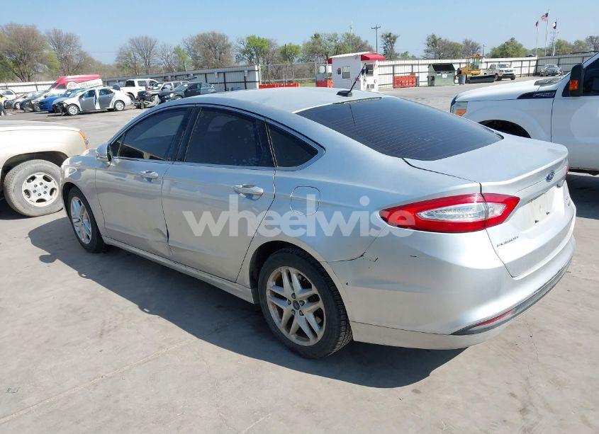 Photo 3 of 2015 Ford Fusion SE (VIN 3FA6P0HD5FR130383)