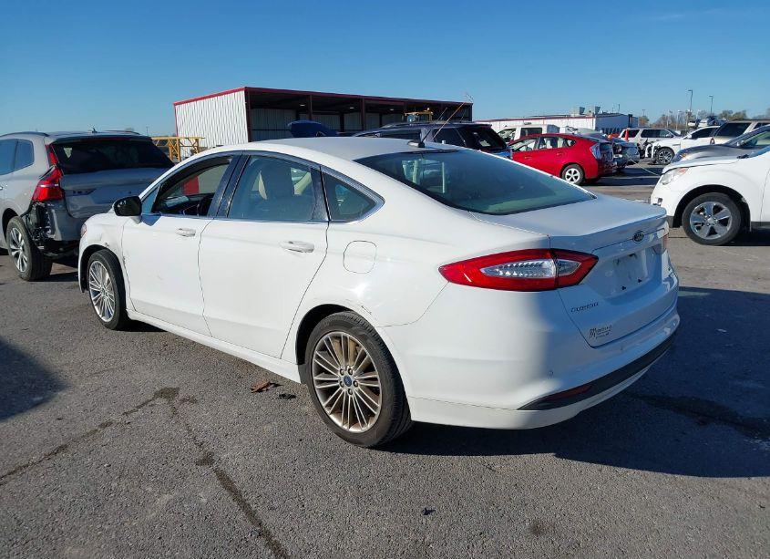 Photo 3 of 2015 Ford Fusion SE (VIN 3FA6P0HD5FR139259)
