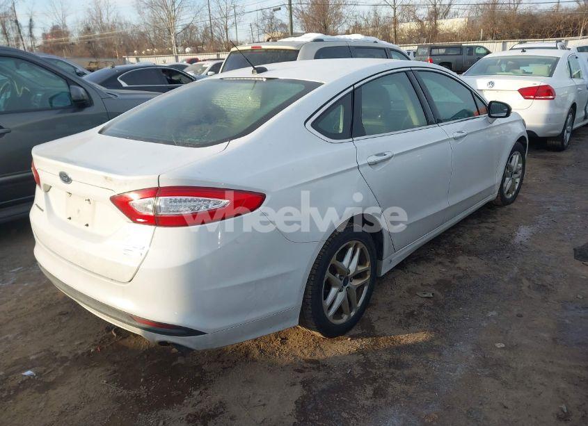 Photo 4 of 2015 Ford Fusion SE (VIN 3FA6P0HD5FR163044)