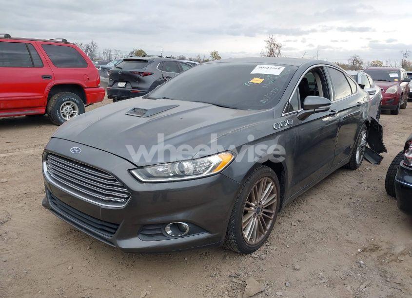 Photo 2 of 2015 Ford Fusion SE (VIN 3FA6P0HD5FR197842)