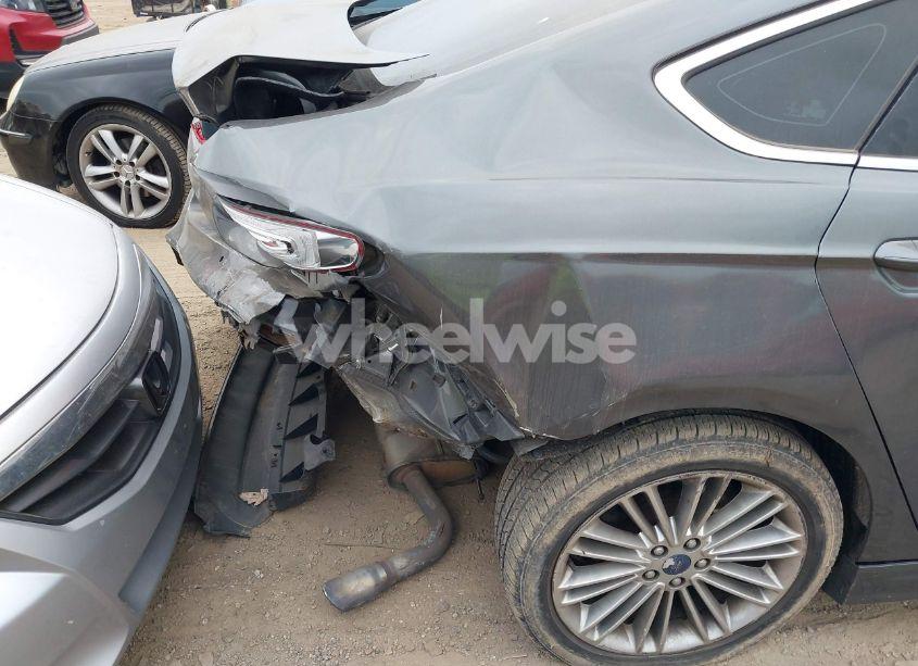 Photo 6 of 2015 Ford Fusion SE (VIN 3FA6P0HD5FR197842)