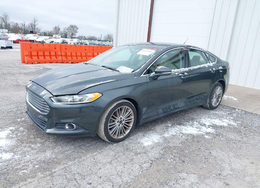 Photo 2 of 2015 Ford Fusion SE (VIN 3FA6P0HD5FR201145)