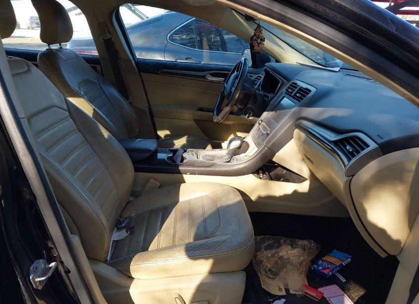 Photo 5 of 2015 Ford Fusion SE (VIN 3FA6P0HD5FR229026)