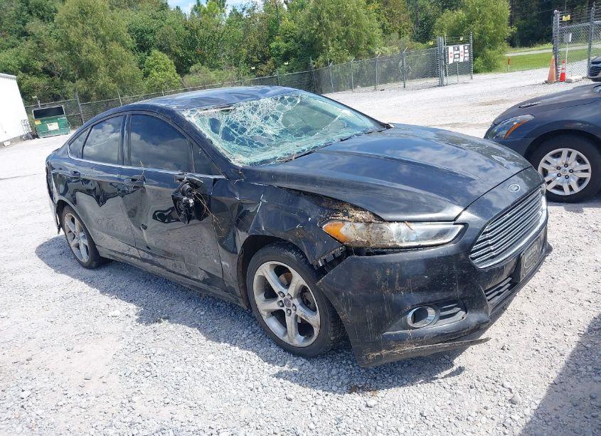 2015 Ford Fusion SE (VIN 3FA6P0HD5FR230502) main photo