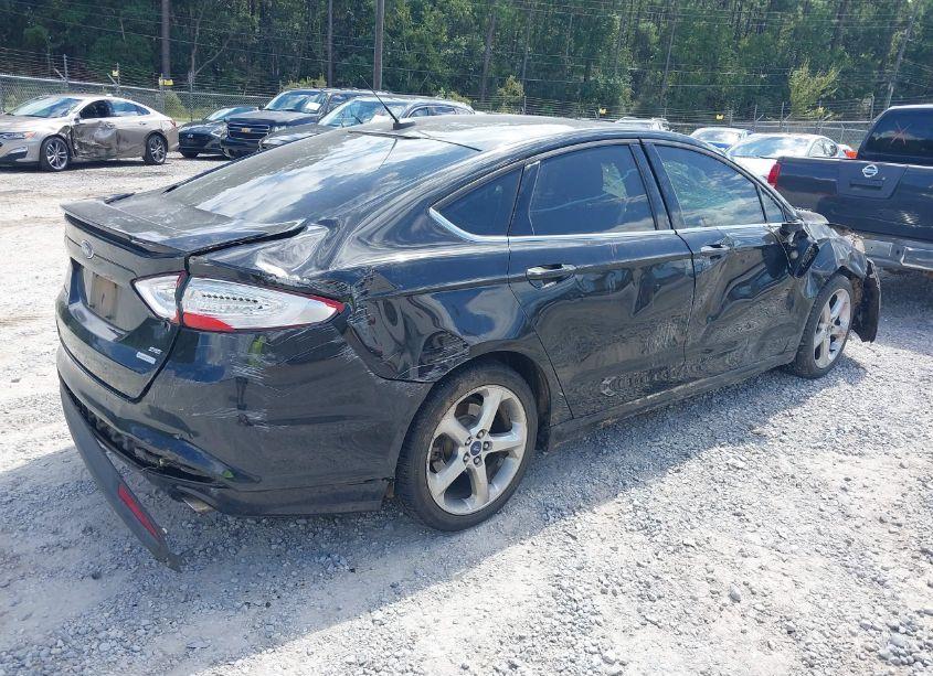 Photo 4 of 2015 Ford Fusion SE (VIN 3FA6P0HD5FR230502)