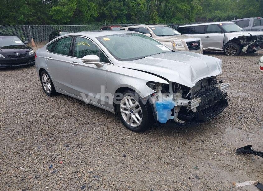 2015 Ford Fusion SE (VIN 3FA6P0HD5FR252340) main photo