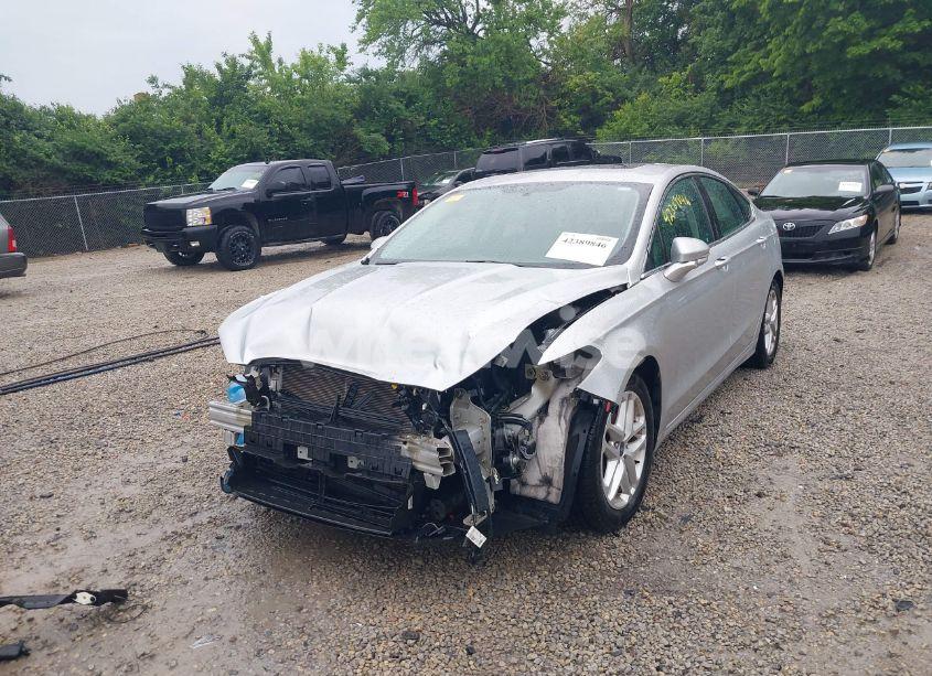 Photo 2 of 2015 Ford Fusion SE (VIN 3FA6P0HD5FR252340)