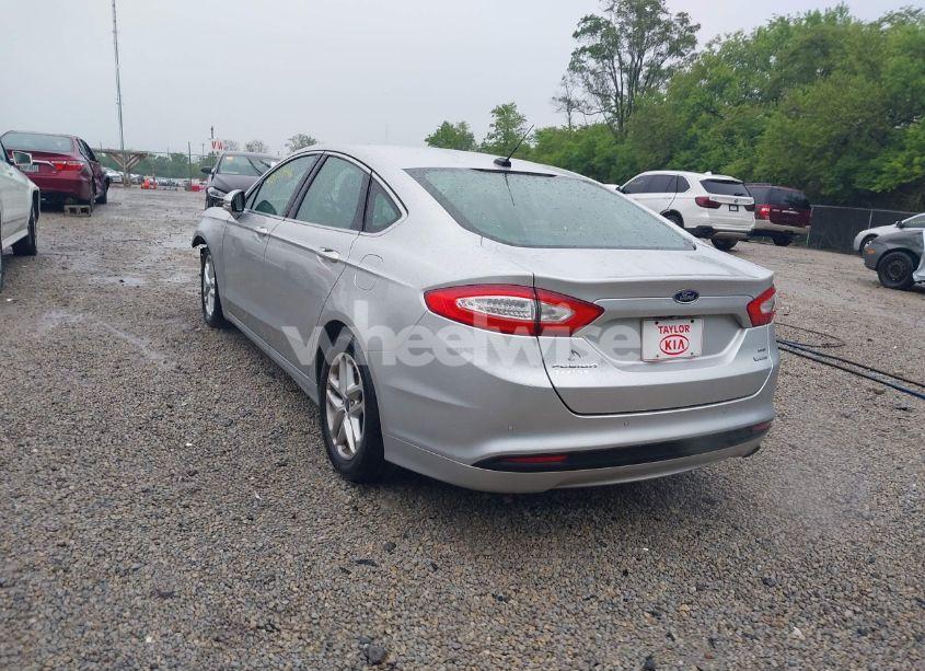 Photo 3 of 2015 Ford Fusion SE (VIN 3FA6P0HD5FR252340)
