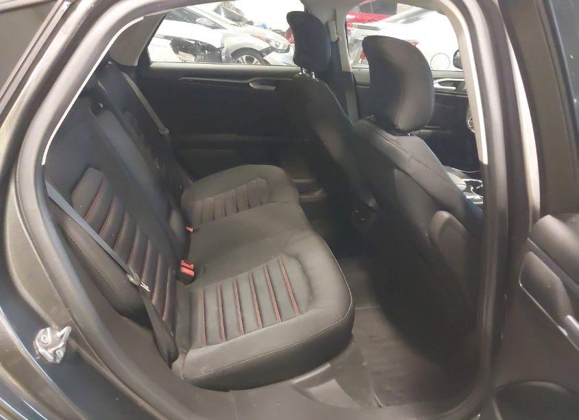 Photo 8 of 2015 Ford Fusion SE (VIN 3FA6P0HD5FR304694)