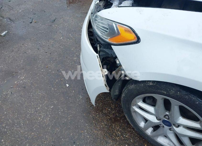 Photo 6 of 2016 Ford Fusion SE (VIN 3FA6P0HD5GR132698)