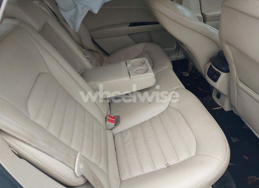 Photo 8 of 2016 Ford Fusion SE (VIN 3FA6P0HD5GR132698)