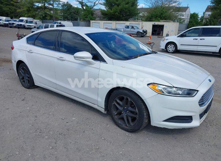 2016 Ford Fusion SE (VIN 3FA6P0HD5GR172506) main photo