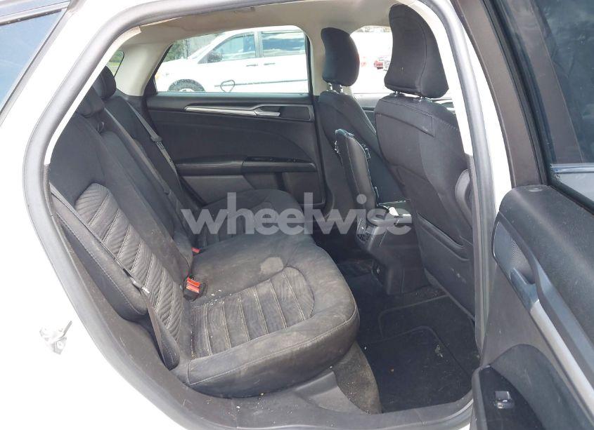 Photo 8 of 2016 Ford Fusion SE (VIN 3FA6P0HD5GR172506)