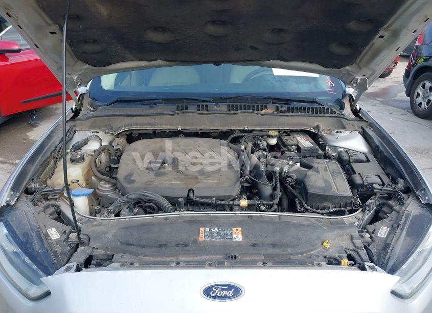 Photo 10 of 2016 Ford Fusion SE (VIN 3FA6P0HD5GR187359)