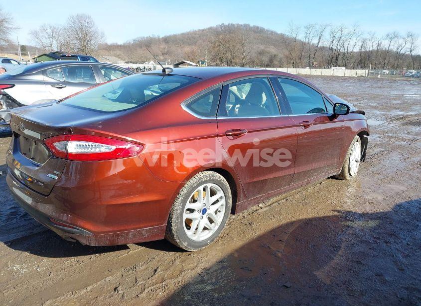 Photo 4 of 2016 Ford Fusion SE (VIN 3FA6P0HD5GR222921)