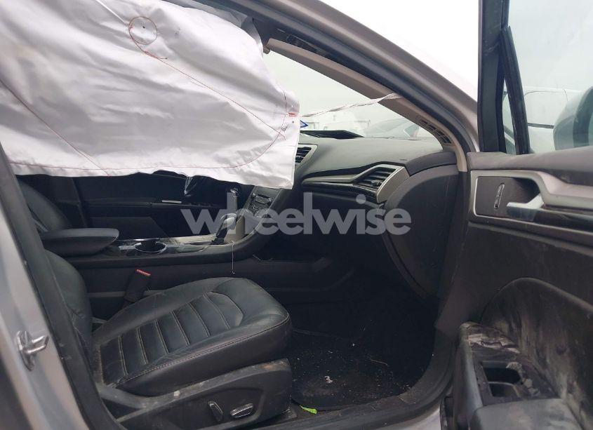 Photo 5 of 2016 Ford Fusion SE (VIN 3FA6P0HD5GR267759)