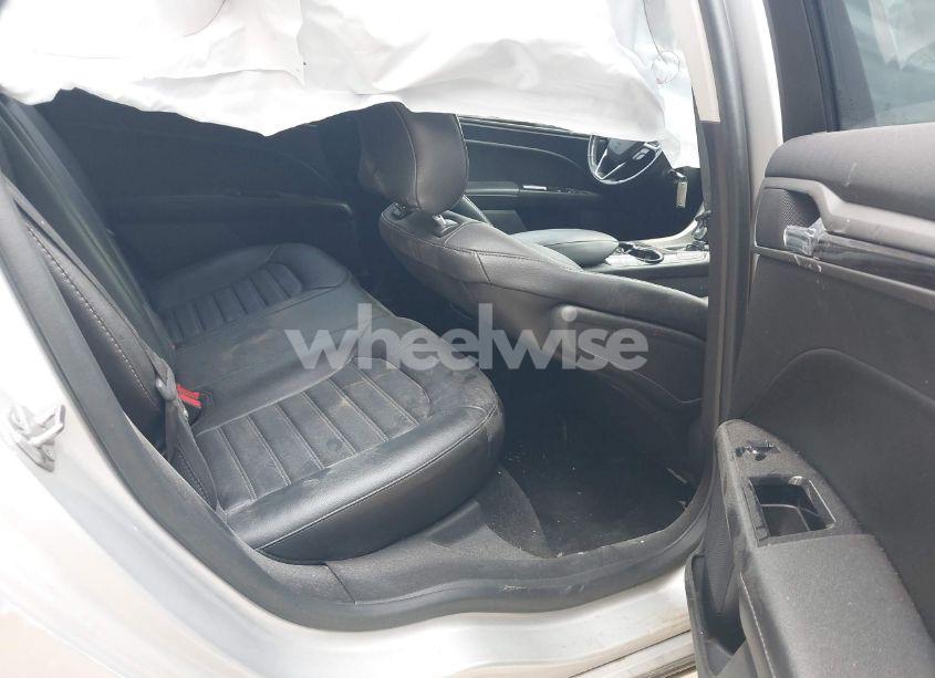 Photo 8 of 2016 Ford Fusion SE (VIN 3FA6P0HD5GR267759)