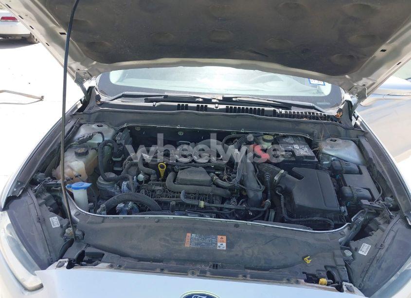 Photo 10 of 2016 Ford Fusion SE (VIN 3FA6P0HD5GR290006)