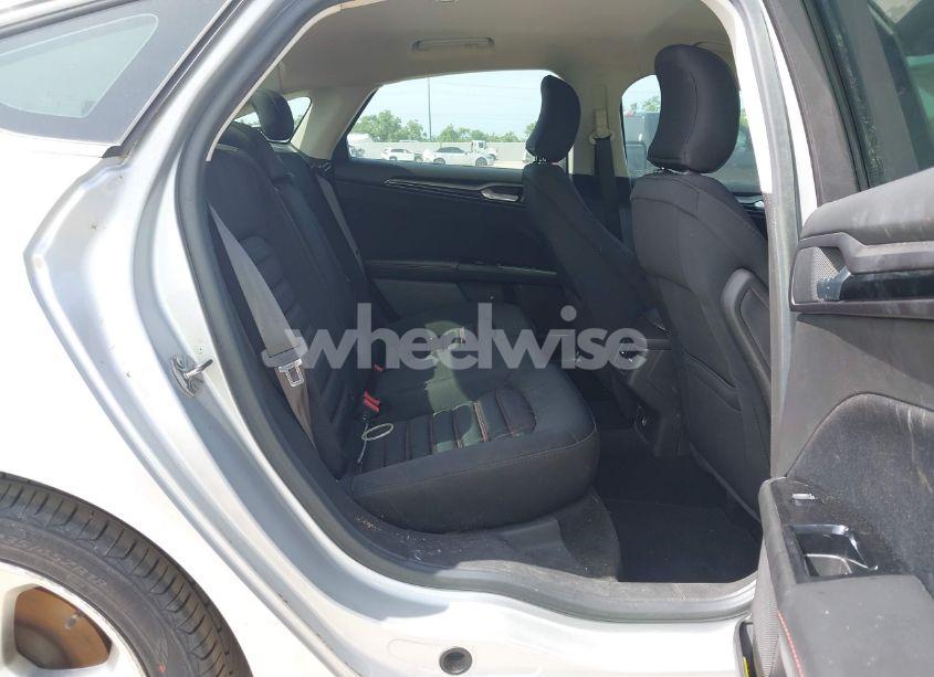 Photo 8 of 2016 Ford Fusion SE (VIN 3FA6P0HD5GR290006)