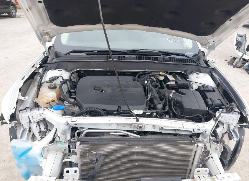 Photo 10 of 2016 Ford Fusion SE (VIN 3FA6P0HD5GR319360)