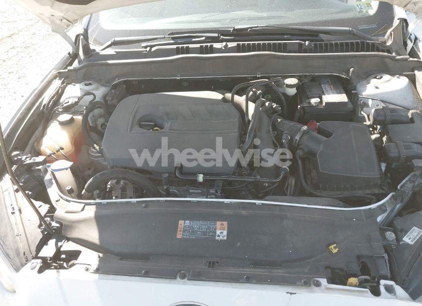 Photo 10 of 2016 Ford Fusion SE (VIN 3FA6P0HD5GR324378)