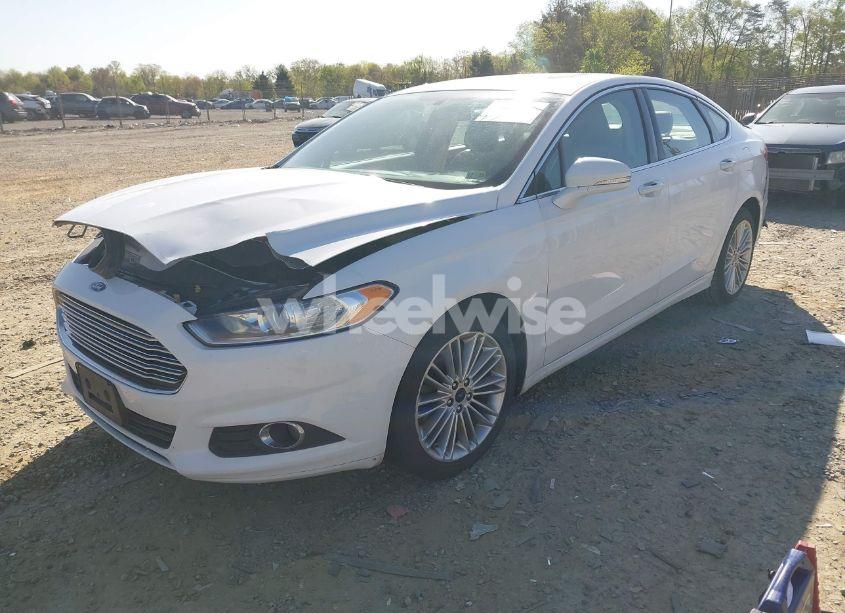 Photo 2 of 2016 Ford Fusion SE (VIN 3FA6P0HD5GR324378)