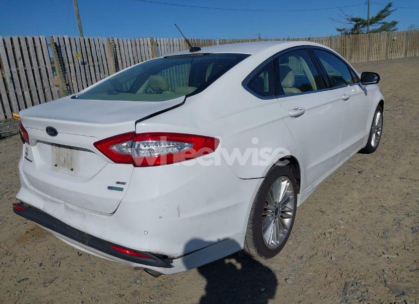 Photo 4 of 2016 Ford Fusion SE (VIN 3FA6P0HD5GR324378)