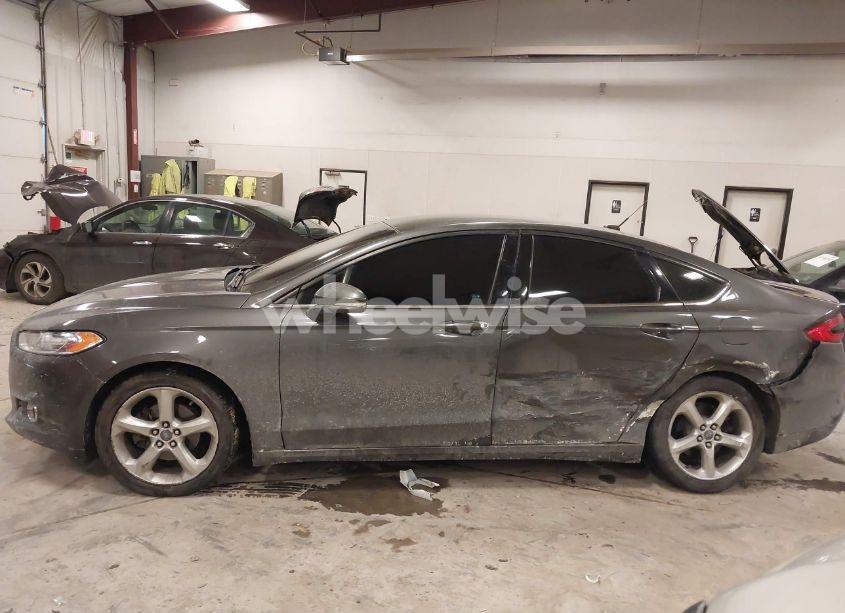 Photo 15 of 2016 Ford Fusion SE (VIN 3FA6P0HD5GR348745)