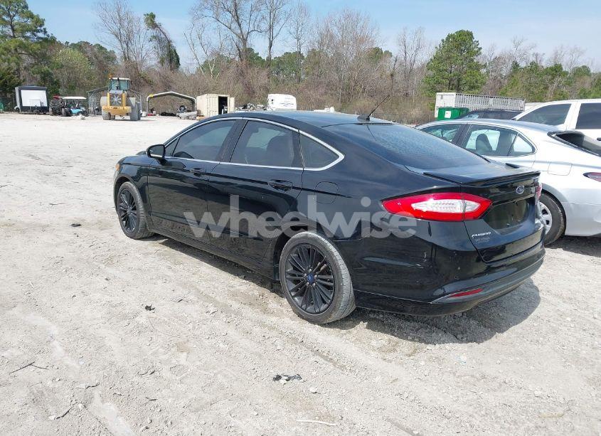 Photo 3 of 2016 Ford Fusion SE (VIN 3FA6P0HD5GR350169)