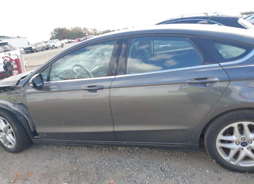 Photo 15 of 2016 Ford Fusion SE (VIN 3FA6P0HD5GR363231)