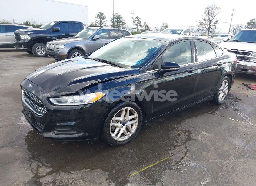 Photo 2 of 2016 Ford Fusion SE (VIN 3FA6P0HD5GR401847)