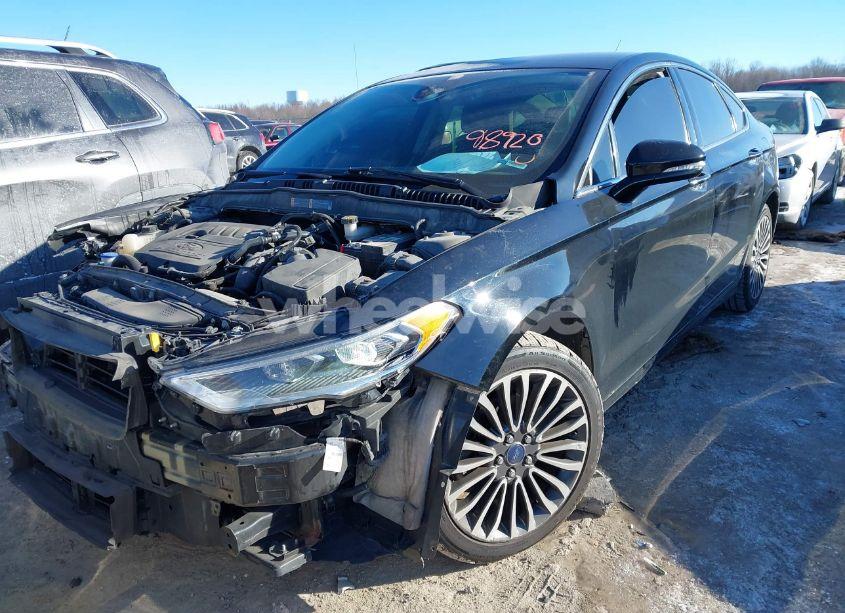 Photo 2 of 2017 Ford Fusion SE (VIN 3FA6P0HD5HR104532)