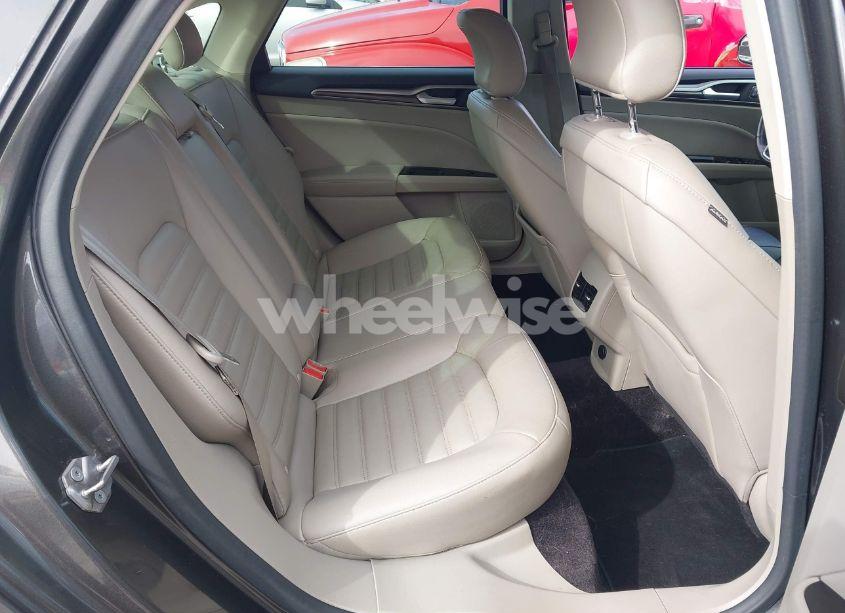 Photo 8 of 2017 Ford Fusion SE (VIN 3FA6P0HD5HR124389)